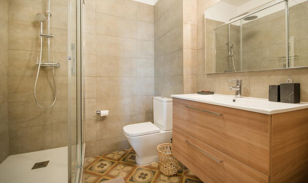 You Stylish Boutique Apartments Барселона Екстер'єр фото